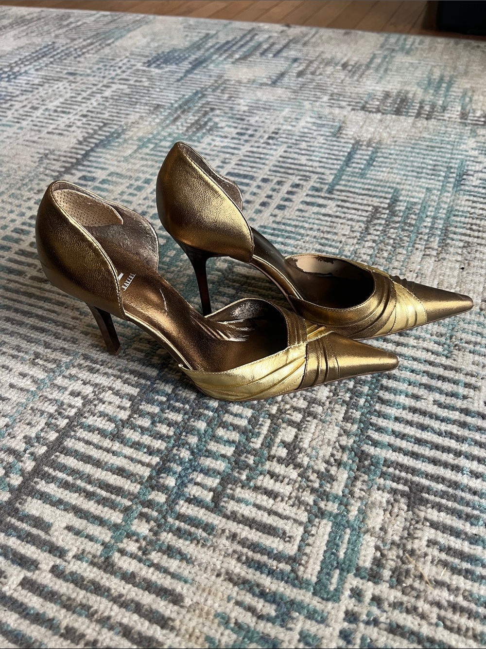 Bakers Gold Bronze Metallic Leather Pointed Toe D’Orsay Pumps Size 8 Y2K